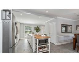 17 HUNT VILLAGE CRESCENT - 13