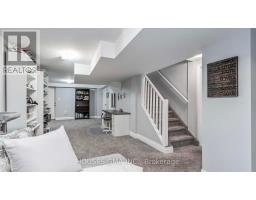 17 HUNT VILLAGE CRESCENT - 32