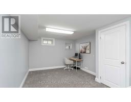 17 HUNT VILLAGE CRESCENT - 36