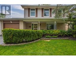24 BARTLETT CRESCENT - 3