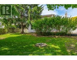 24 BARTLETT CRESCENT - 36