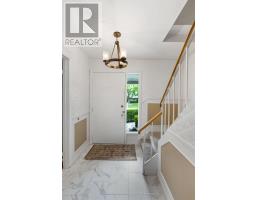 24 BARTLETT CRESCENT - 6