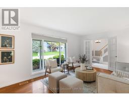 24 BARTLETT CRESCENT - 8