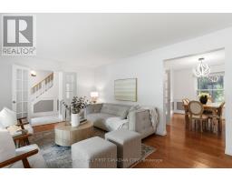 24 BARTLETT CRESCENT - 9