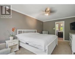59 LAUREL CRESCENT - 26