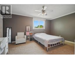 59 LAUREL CRESCENT - 32
