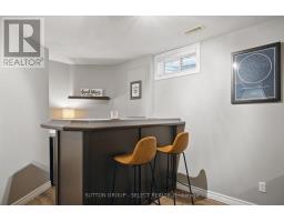 59 LAUREL CRESCENT - 40