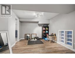 59 LAUREL CRESCENT - 45