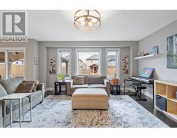 16 ANDERSON CRESCENT - 11
