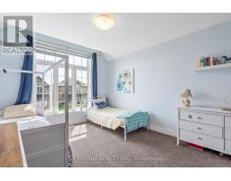 16 ANDERSON CRESCENT - 25