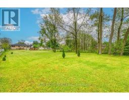 8113 LISGAR STREET - 39