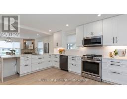 15 VICTORIA AVENUE E - 18
