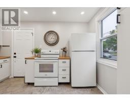 381 AVONDALE ROAD - 10
