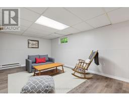 381 AVONDALE ROAD - 22