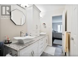 11 - 448 COMMISSIONERS ROAD E - 21