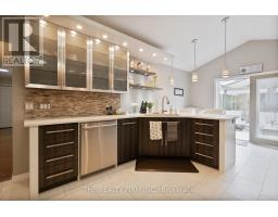 11 - 448 COMMISSIONERS ROAD E - 9