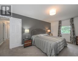 66 JENNIFER ROAD - 32