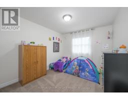 66 JENNIFER ROAD - 36