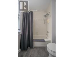 66 JENNIFER ROAD - 37