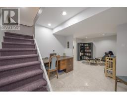 66 JENNIFER ROAD - 39