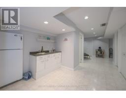 66 JENNIFER ROAD - 44