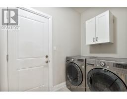 52 KEMP CRESCENT N - 18
