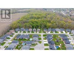 52 KEMP CRESCENT N - 45