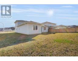 403 BREAKWATER BOULEVARD - 31