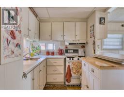 8 - 72931 BLUEWATER, R.R.No.2 HIGHWAY - 43