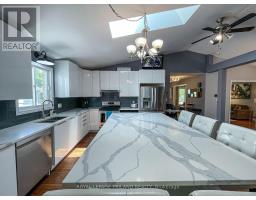 99 STONEHENGE ROAD - 14