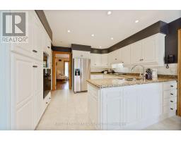35 KIRK DRIVE - 16