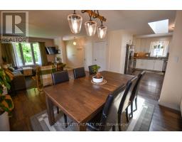 295 WALMER GROVE - 14