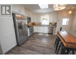 295 WALMER GROVE - 15
