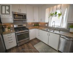 295 WALMER GROVE - 17