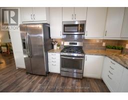 295 WALMER GROVE - 18