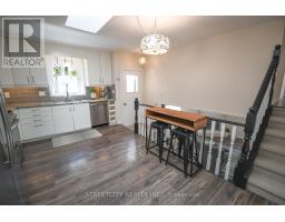 295 WALMER GROVE - 19