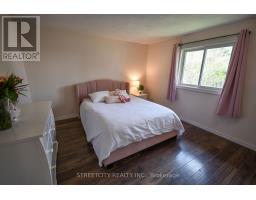 295 WALMER GROVE - 21