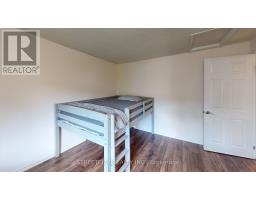 295 WALMER GROVE - 24