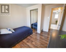 295 WALMER GROVE - 27