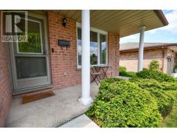 295 WALMER GROVE - 5