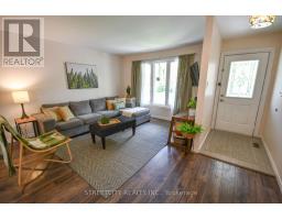 295 WALMER GROVE - 6
