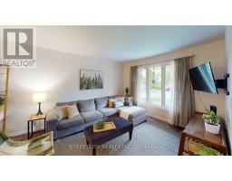 295 WALMER GROVE - 7