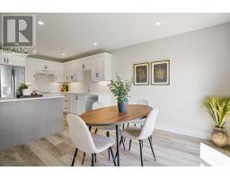 64 POSTMA CRESCENT - 14
