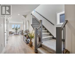 64 POSTMA CRESCENT - 4