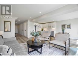 64 POSTMA CRESCENT - 7