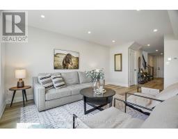 64 POSTMA CRESCENT - 8
