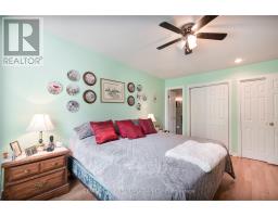 992 FARNHAM ROAD - 21