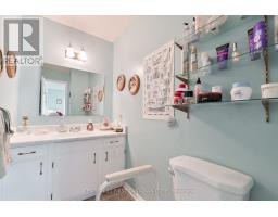 992 FARNHAM ROAD - 22