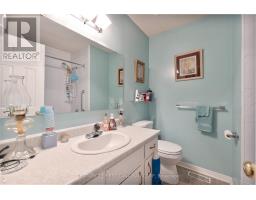 992 FARNHAM ROAD - 23