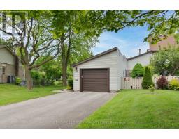 992 FARNHAM ROAD - 3